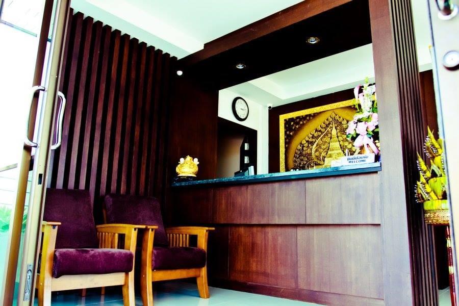 Metha Palace Sakon Nakhon Luaran gambar